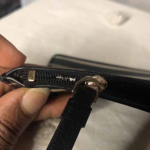 KATE SPADE black and cream leather wristlet. - Picture 8 of 10